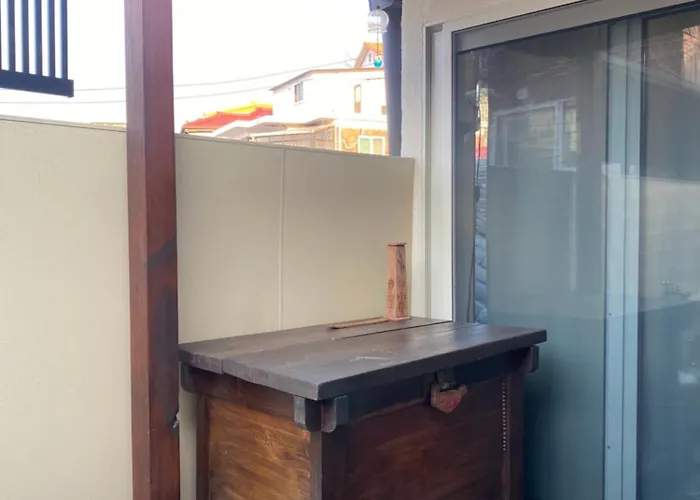 Apartment 지하철 2분 , 6인3룸4베드 ,독채 , 마당 ,동대문 명동 경복궁 10분 ,성수 홍대 20분